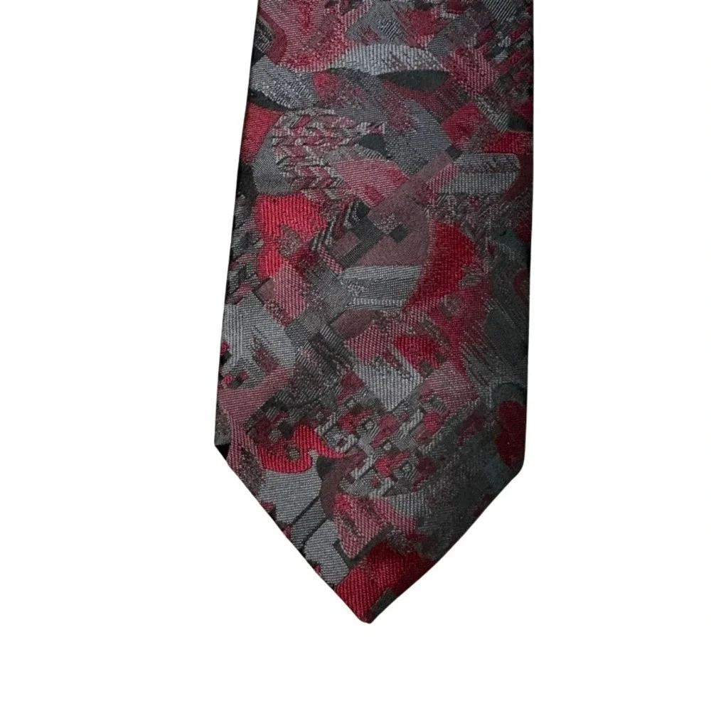 Wembley WemSilk Mens Tie Red Grey Black Abstract Geometric Silk Blend Necktie